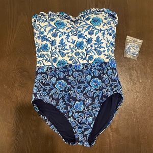 Tommy Bahama Convertible Staples Floral One Piece Bathing Suit, 4